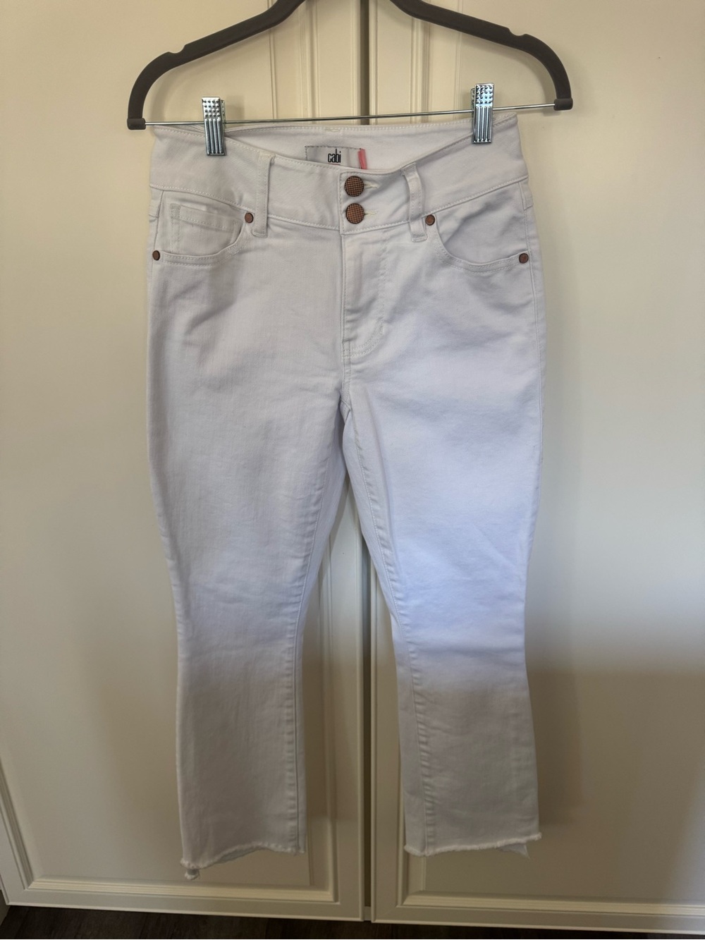 CAbi White Women's High-low crop Jeans-size 2